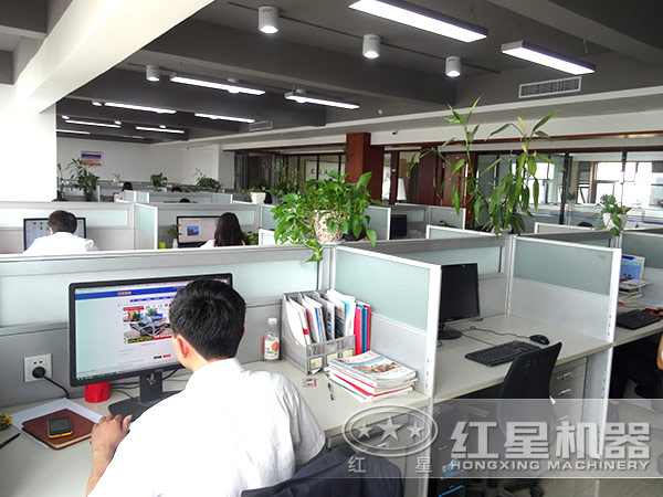 乐鱼网页版机器服务团队展示图