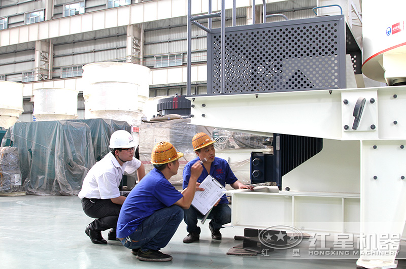 客户来乐鱼网页版厂考察05石子加工设备