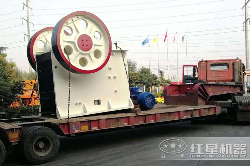 乐鱼网页版颚式破碎机发货现场