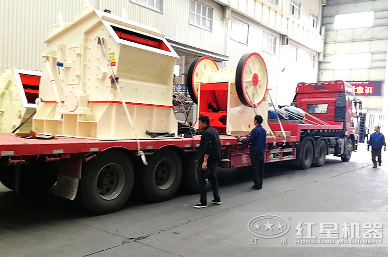 乐鱼网页版珍珠岩生产线设备发货现场