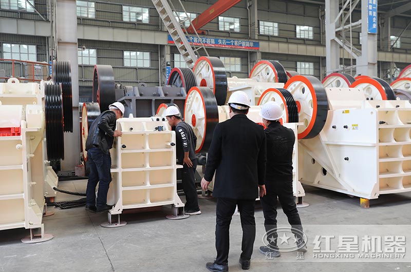 乐鱼网页版客户到场参观考察沙场设备