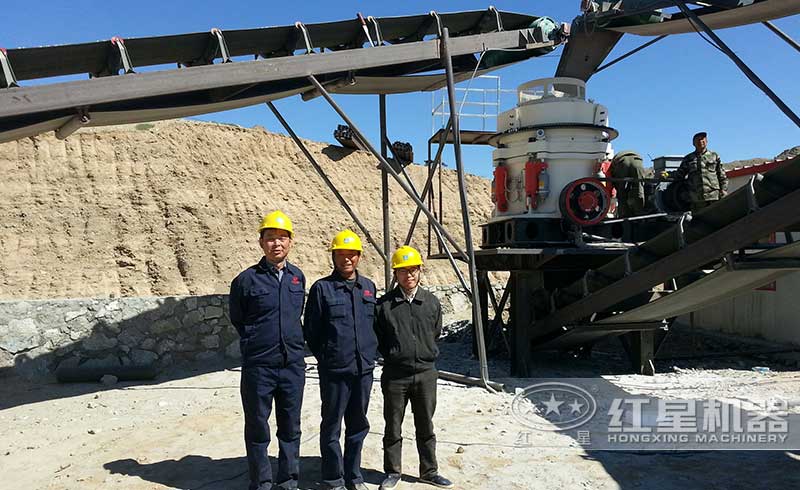 乐鱼网页版工程师为客户安装设备